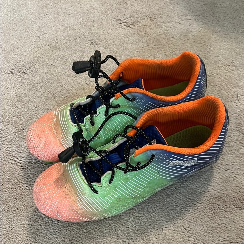 Kids Multicolor brava4 soccer cleats size 2D